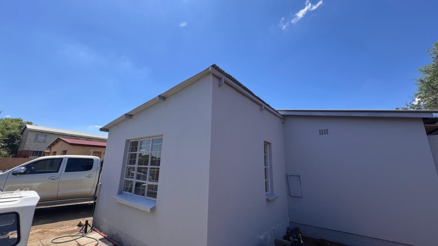 3 Bedroom Property for Sale in Beaconsfield Northern Cape